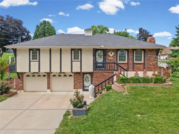12720 E Silver Lane, Sugar Creek, MO 64050