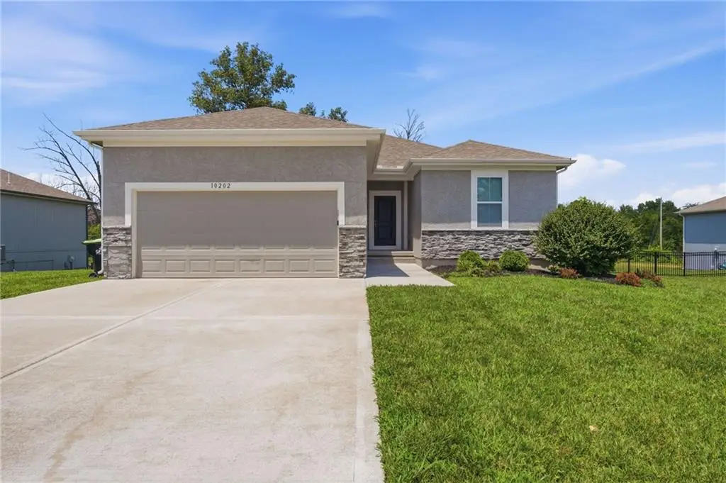 10202 Siena Drive, Peculiar, MO 64078 - #1