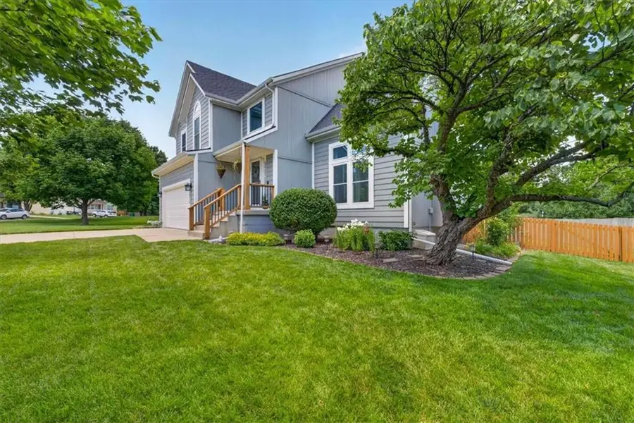 20316 W 219th Street, Spring Hill, KS 66083 - #2