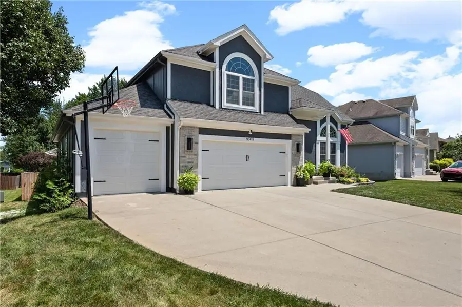 16415 S Sunset Street, Olathe, KS 66062 - #2