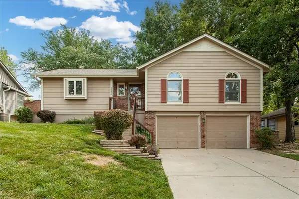 1112 SW 24th Street Court, Blue Springs, MO 64015