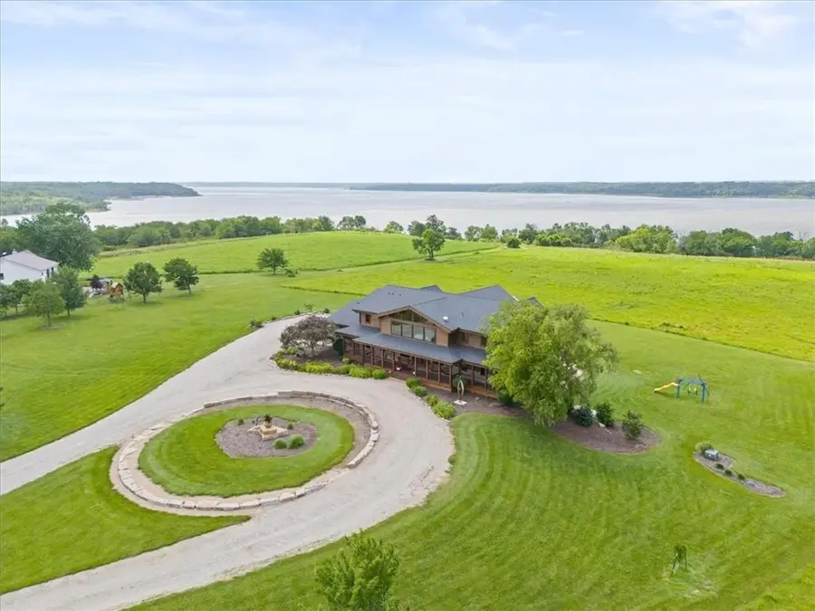 521 N 1450th Road, Lawrence, KS 66049 - #3
