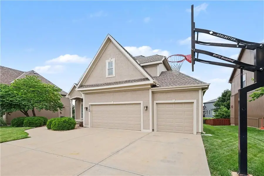 22504 W 55th Terrace, Shawnee, KS 66226 - #3