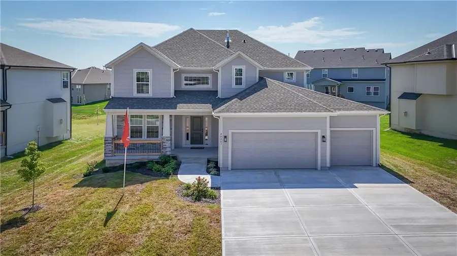 6003 Apache Drive, Shawnee, KS 66226 - #2