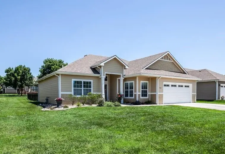 1721 S Willow Street, Ottawa, KS 66067 - #1