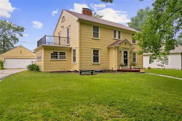 924 S Hickory Street, Ottawa, KS 66067
