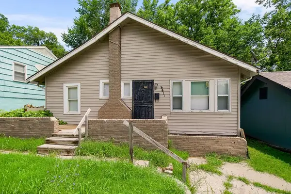 8411 Olive Street, Kansas City, MO 64132