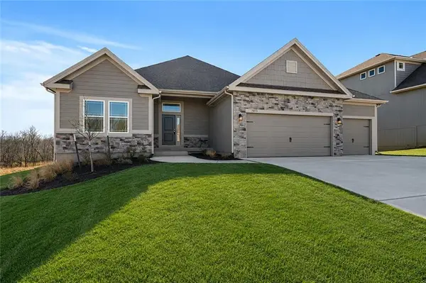 6929 NE 102nd Street, Kansas City, MO 64156