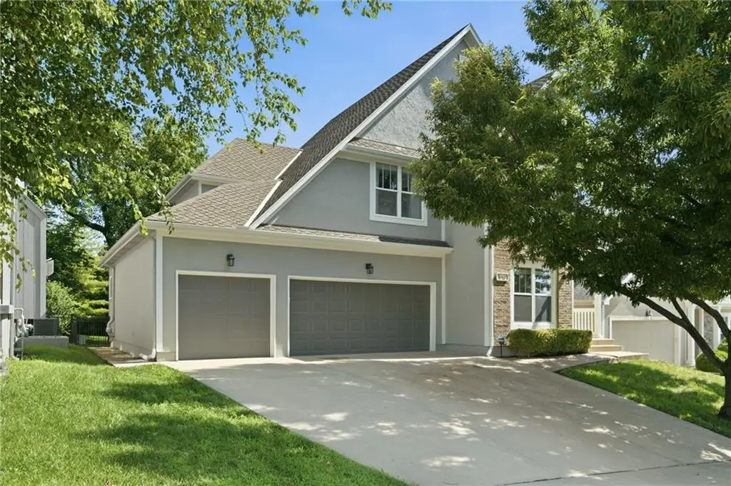 1950 W Forest Street, Olathe, KS 66061 - #1