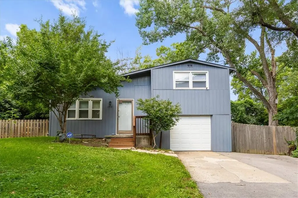 2918 S 9th Place, Kansas City, KS 66103 - #1
