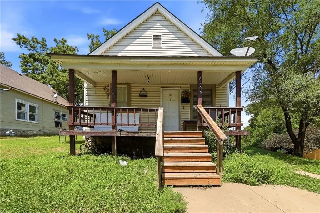 2202 Wood Avenue, Kansas City, KS 66104 - #1