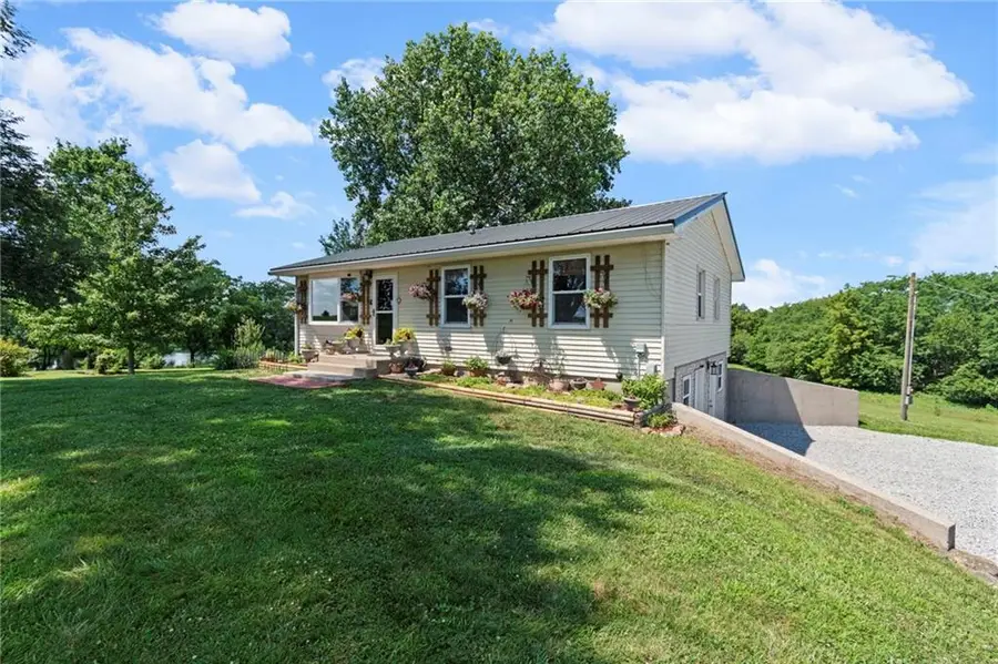8235 NW Kidder Road, Kidder, MO 64649 - #2