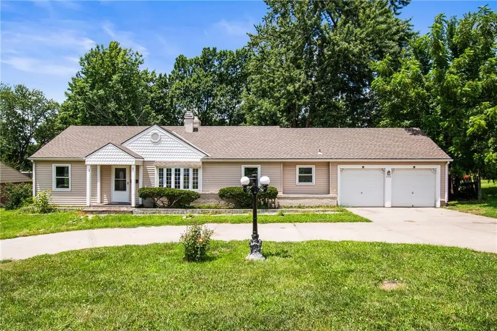 2726 S Crysler Avenue, Independence, MO 64052 - #1