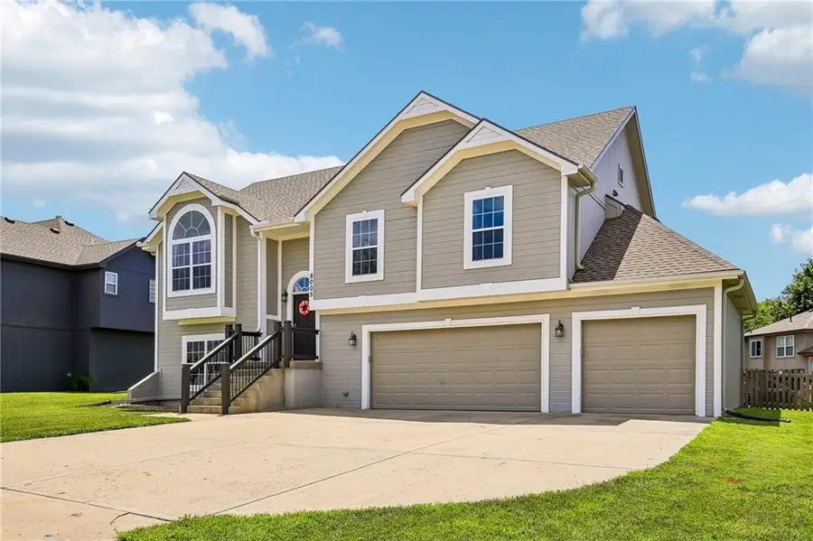 8005 NE 111th Street, Kansas City, MO 64157 - #2