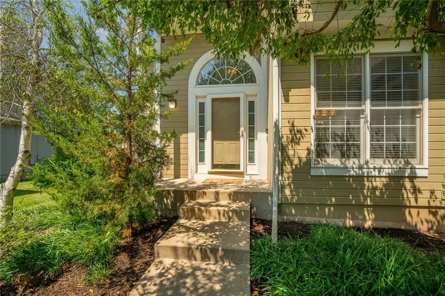 13844 Bradshaw Street, Overland Park, KS 66221 - #2