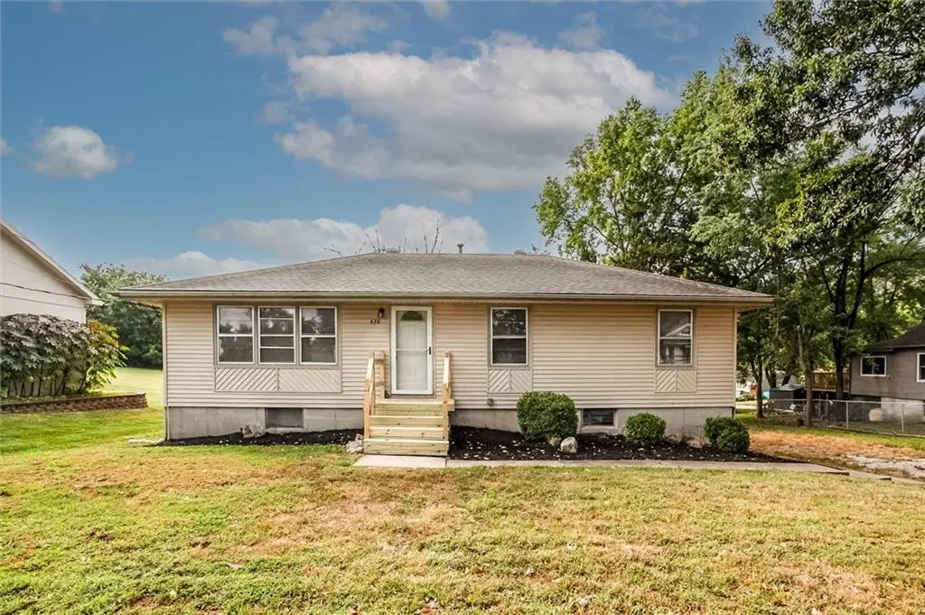 439 E Whittier Street, Kansas City, MO 64119 - #1