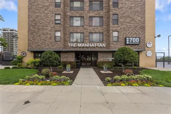 700 E 8th Street #16 J, Kansas City, MO 64106