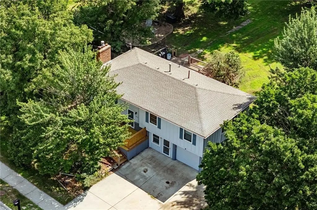 8301 Clare Road, Lenexa, KS 66227 - #1