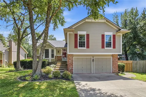 9505 W 47th Terrace, Shawnee, KS 66203