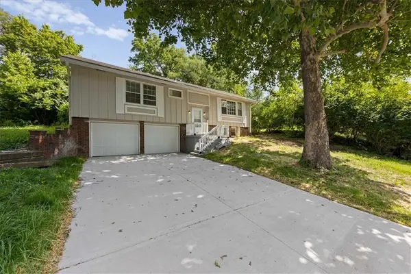 4210 E 53rd Street, Kansas City, MO 64130