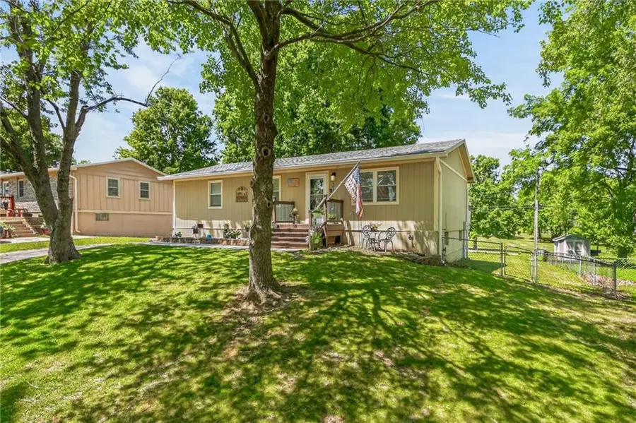 504 SE 19th Street, Oak Grove, MO 64075 - #2