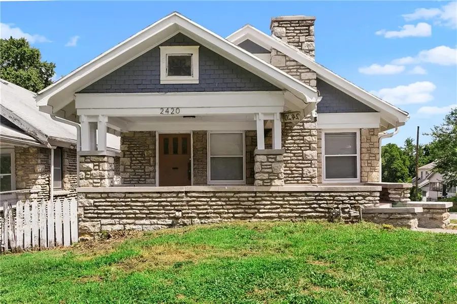2420 E 42nd Street, Kansas City, MO 64130 - #2