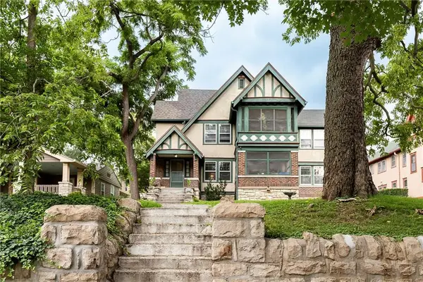 3723 Locust Street, Kansas City, MO 64109