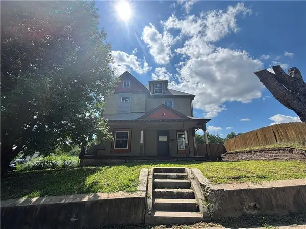 108 S 19th Street, St Joseph, MO 64501