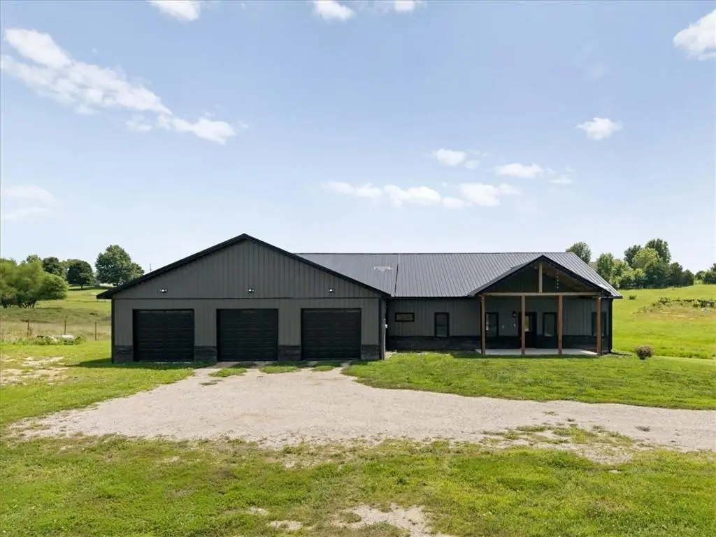 20691 Kansas Avenue, Tonganoxie, KS 66086 - #1
