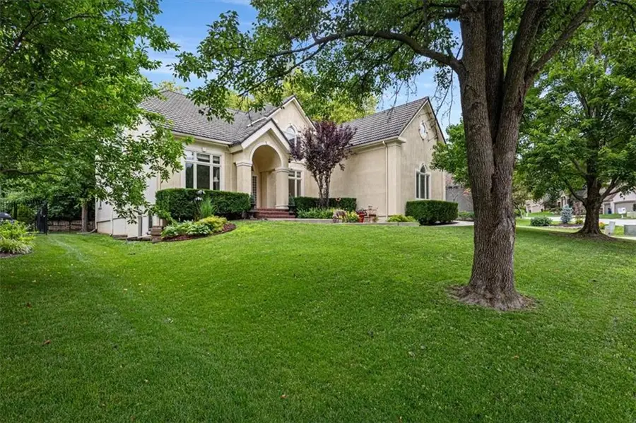 14612 W 50th Street, Shawnee, KS 66216 - #3