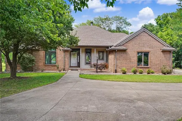 204 E High Street, Baldwin City, KS 66006