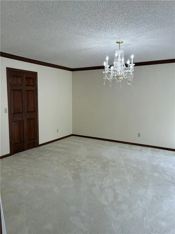 2601 Indian Trail Drive, Saint Joseph, MO 64506 - #3