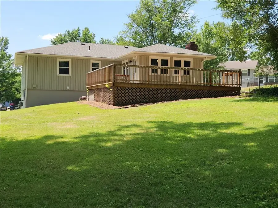3219 S Vest Avenue, Independence, MO 64055 - #2