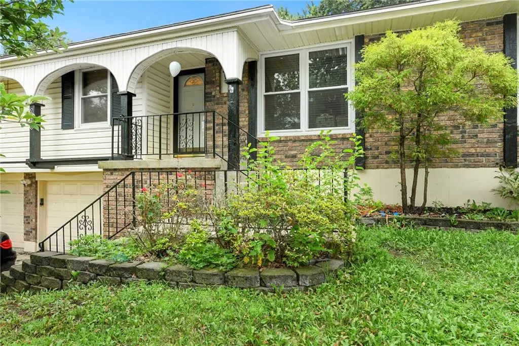 16505 Greenwald Drive, Belton, MO 64012 - #1