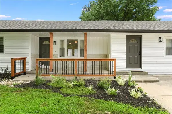 11 Crestview Drive, Paola, KS 66071