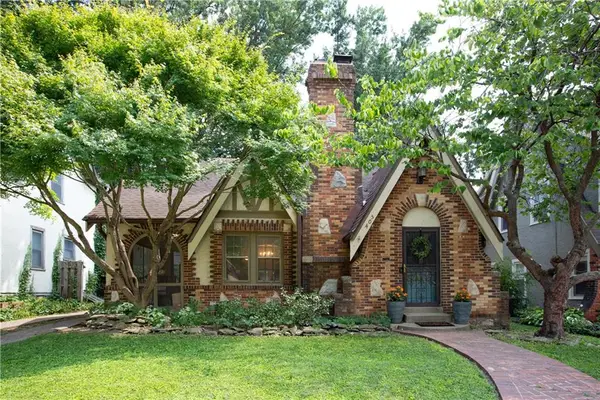 405 E 72nd Street, Kansas City, MO 64131