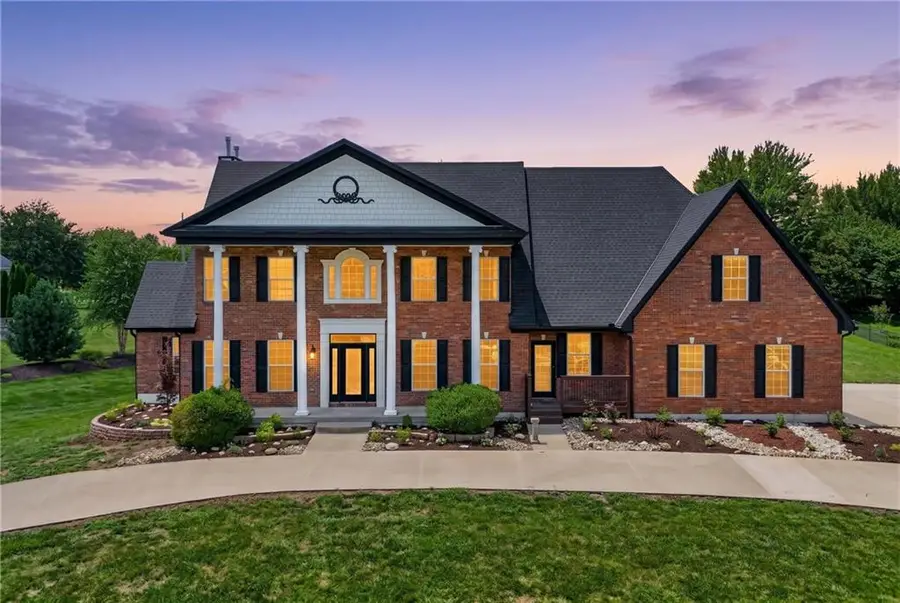 20 SE Meadowbrook Drive, Lees Summit, MO 64082 - #2