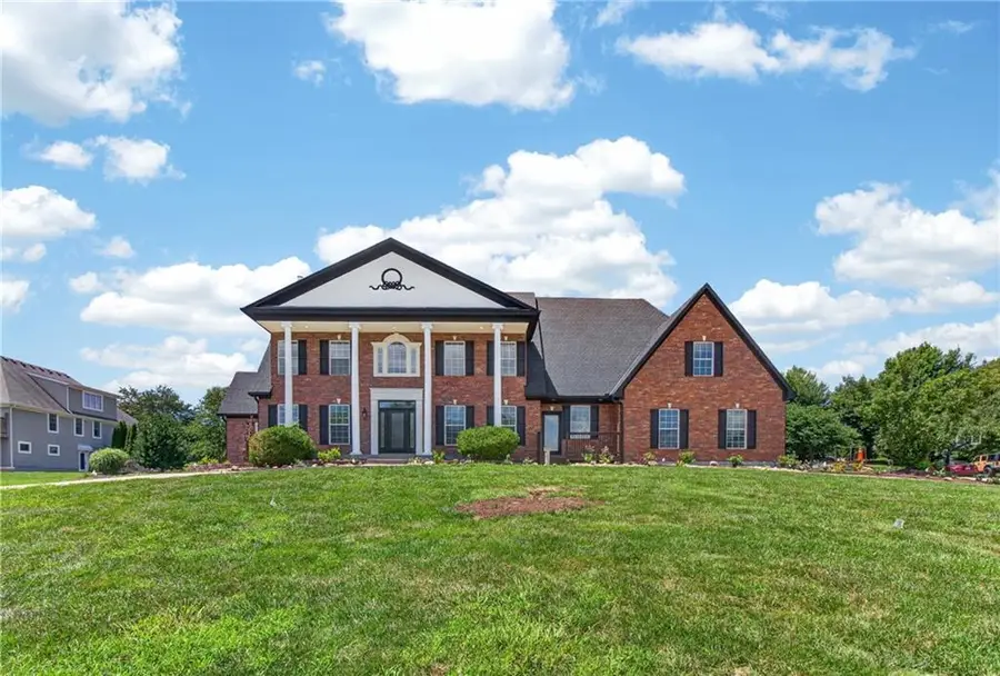 20 SE Meadowbrook Drive, Lees Summit, MO 64082 - #3