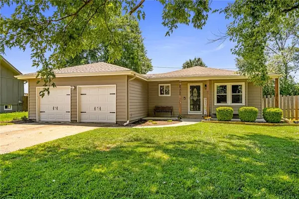 21785 W 179th Street, Olathe, KS 66062