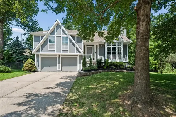4904 Rosehill Drive, Shawnee, KS 66216