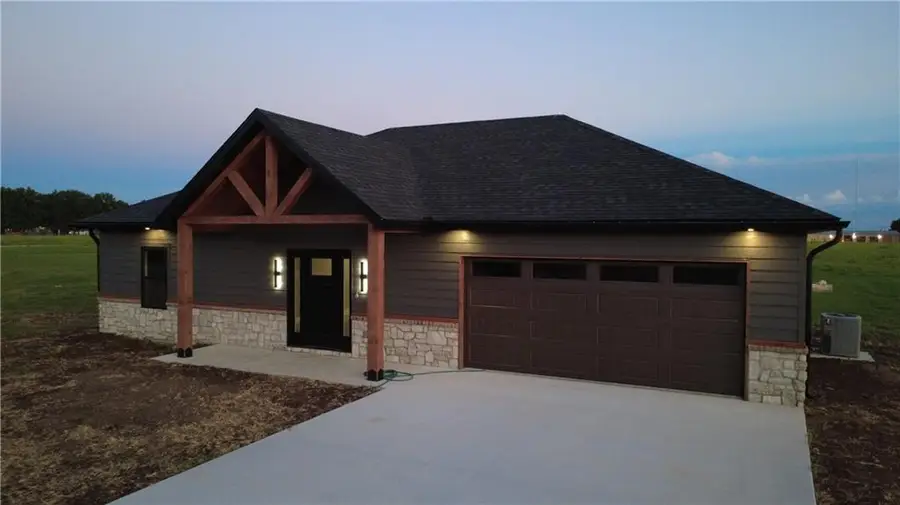 757 E 643 Avenue, Arma, KS 66712 - #2