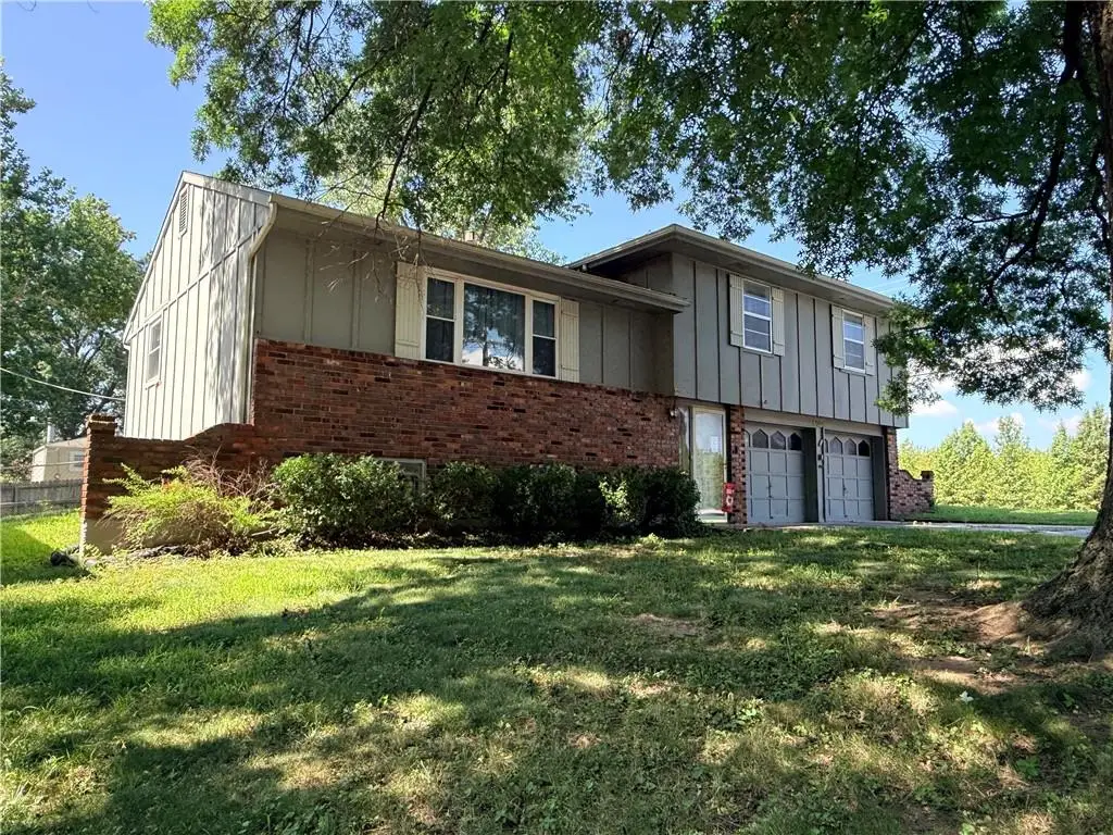 5001 NE 57th Terrace, Kansas City, MO 64119 - #1