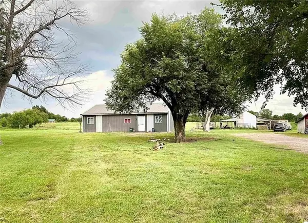 4452 Dd Highway, Urich, MO 64788