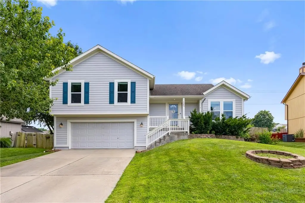 1045 E Pumpkin Ridge Street, Gardner, KS 66030 - #1