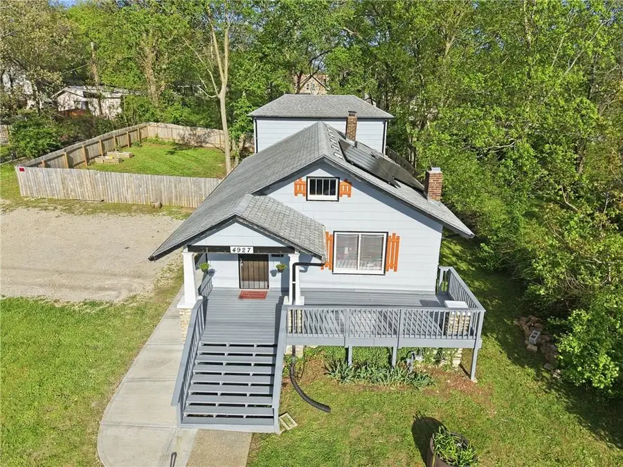 4927 Woodland Avenue, Kansas City, MO 64110 - #2