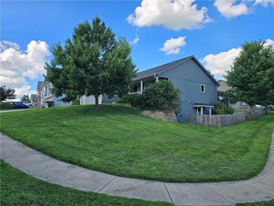 9119 N Garfield Avenue, Kansas City, MO 64155 - #2