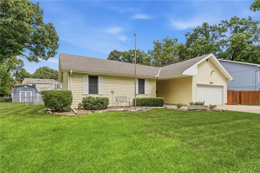 8219 Hardy Street, Overland Park, KS 66204 - #3
