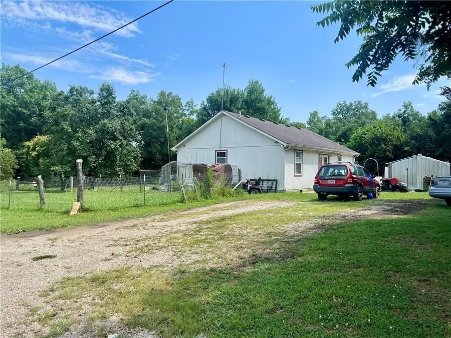 323 N Wall Street, Blairstown, MO 64726 - #2