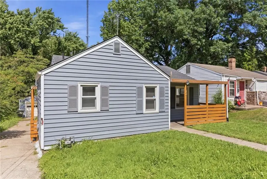 1704 S Brookside Avenue, Independence, MO 64052 - #2