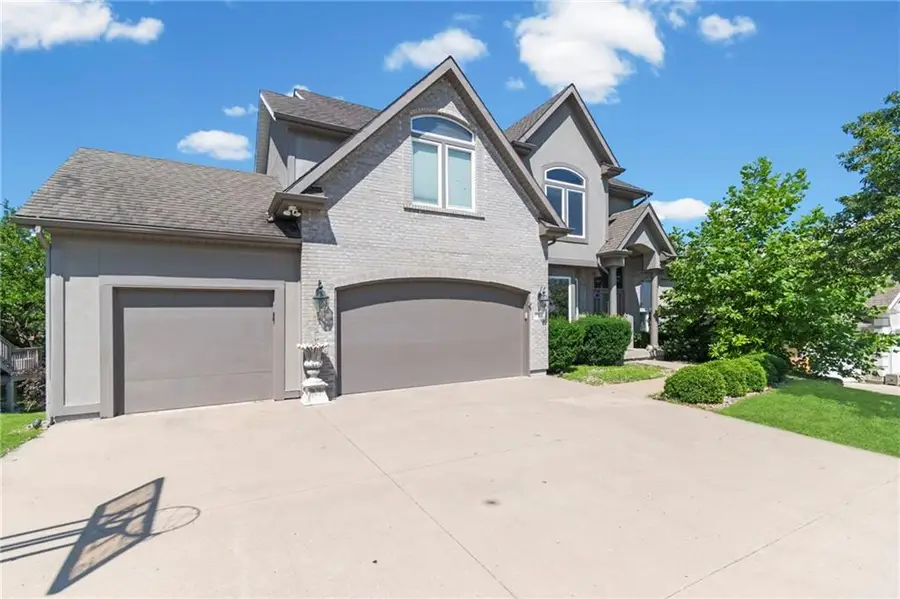 6304 N Kensington Court, Kansas City, MO 64119 - #3